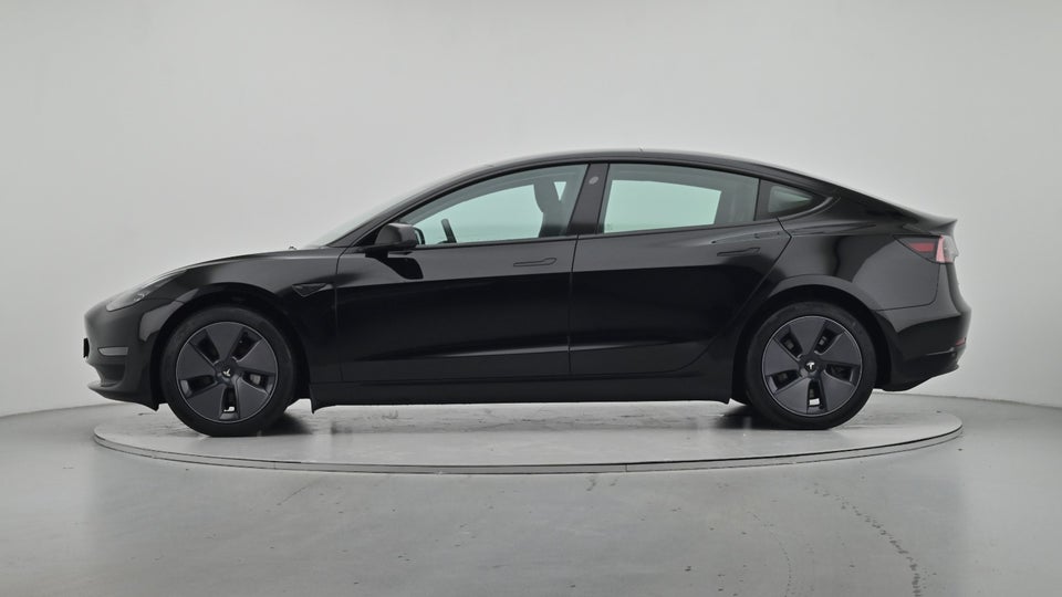 Tesla Model 3 Long Range RWD 4d