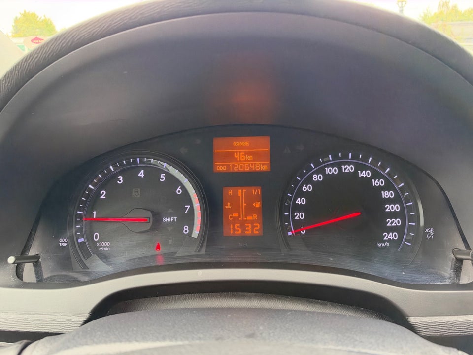 Toyota Avensis 1,8 VVT-i T2 Premium stc. 5d