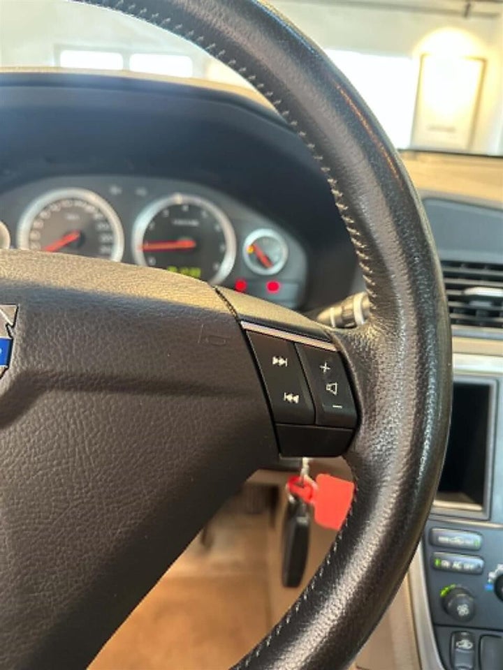 Volvo S60 2,4 140 aut. 4d