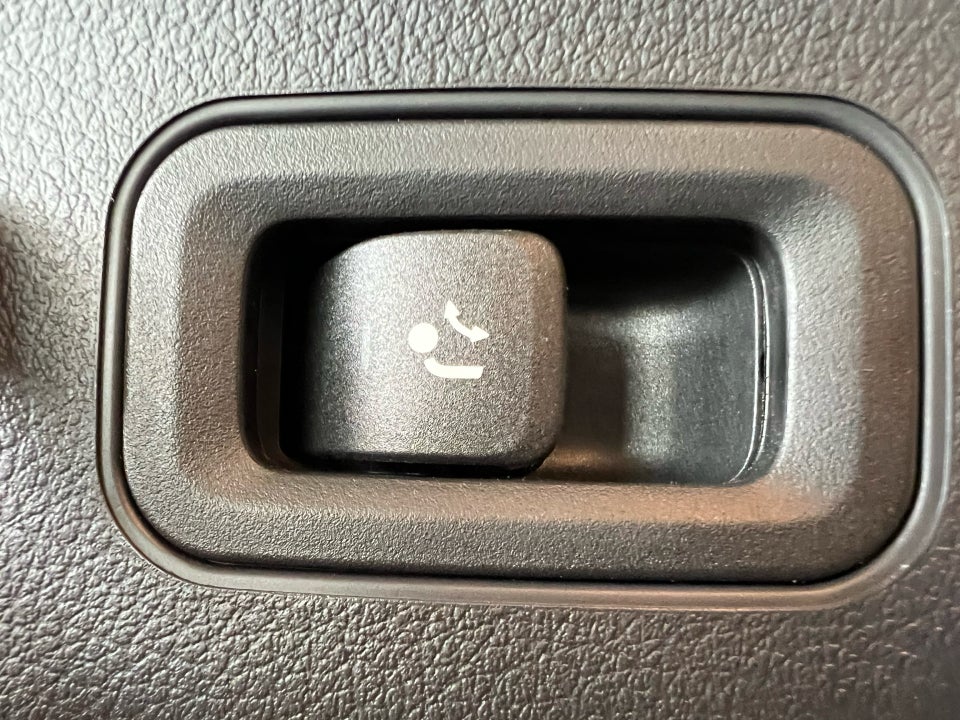 Mercedes EQA300 Progressive 4Matic 5d