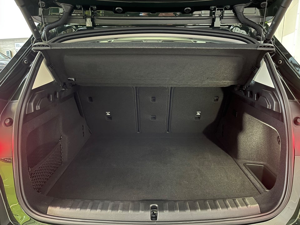 BMW iX1 eDrive20 X-Line 5d