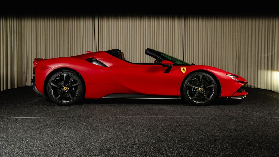Ferrari SF90 Spider 4,0 DCT 2d