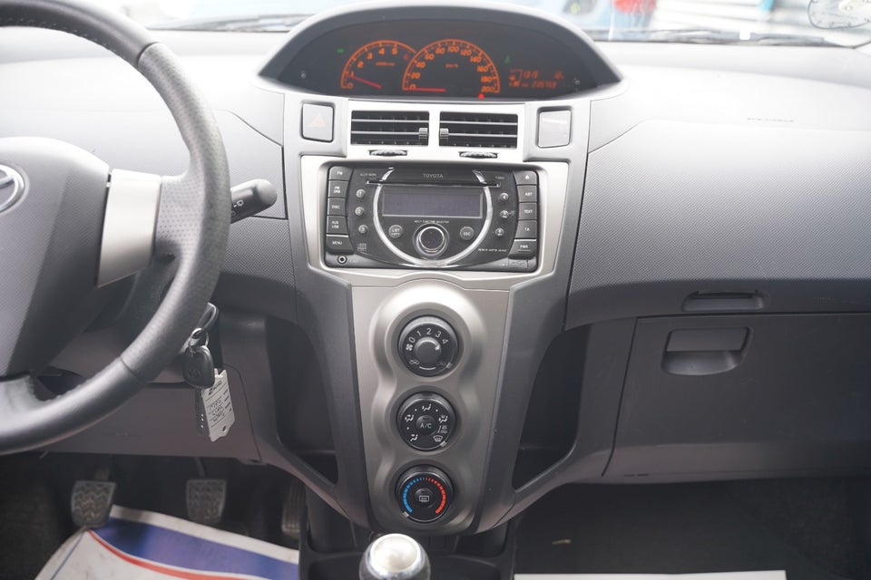 Toyota Yaris 1,4 D-4D T2 5d