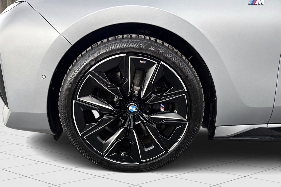 BMW i7 xDrive60 M-Sport 4d