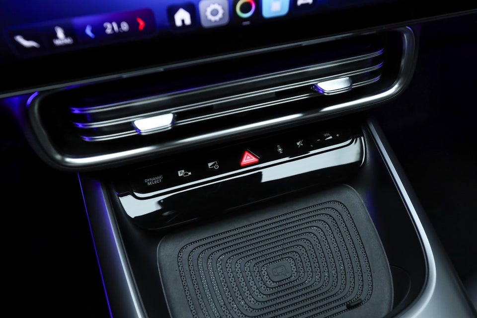 Mercedes CLA250+ EQ Progressive Advance Plus 4d