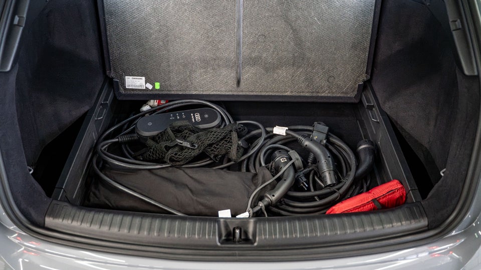 Audi Q4 e-tron 40  5d