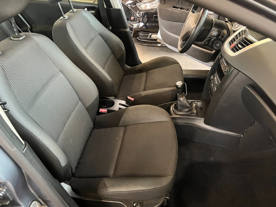 Peugeot 207 1,6 HDi 90 Comfort+ 5d