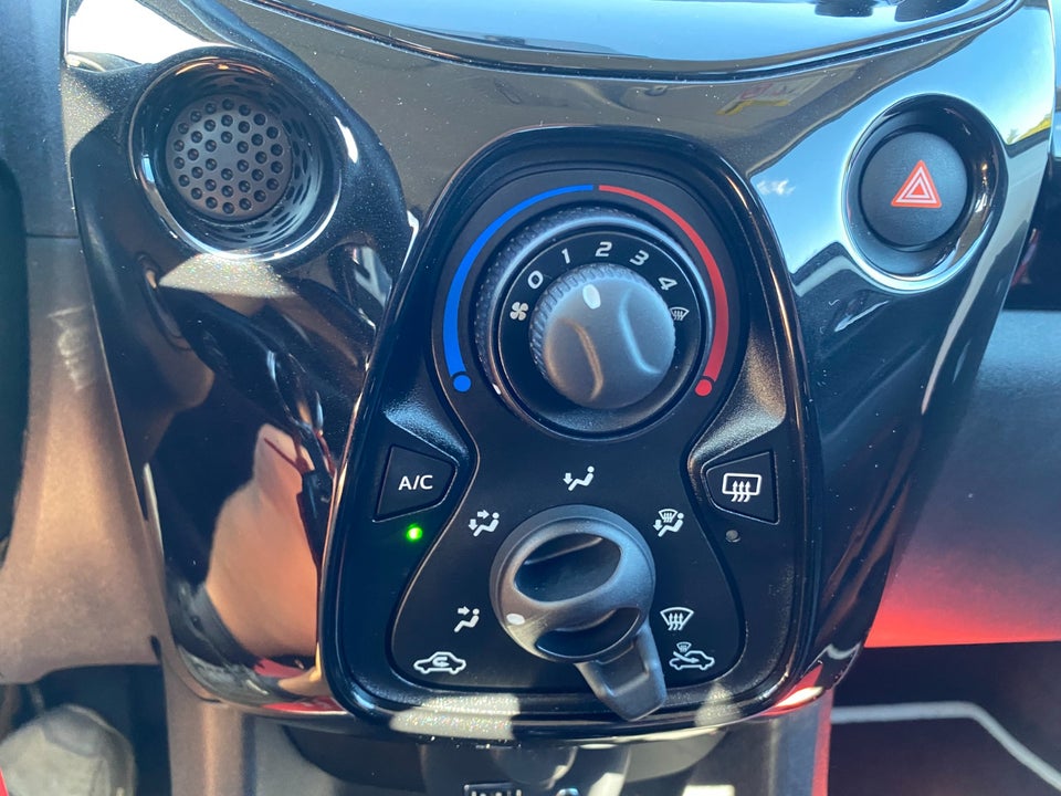 Toyota Aygo 1,0 VVT-i x-cellence 5d