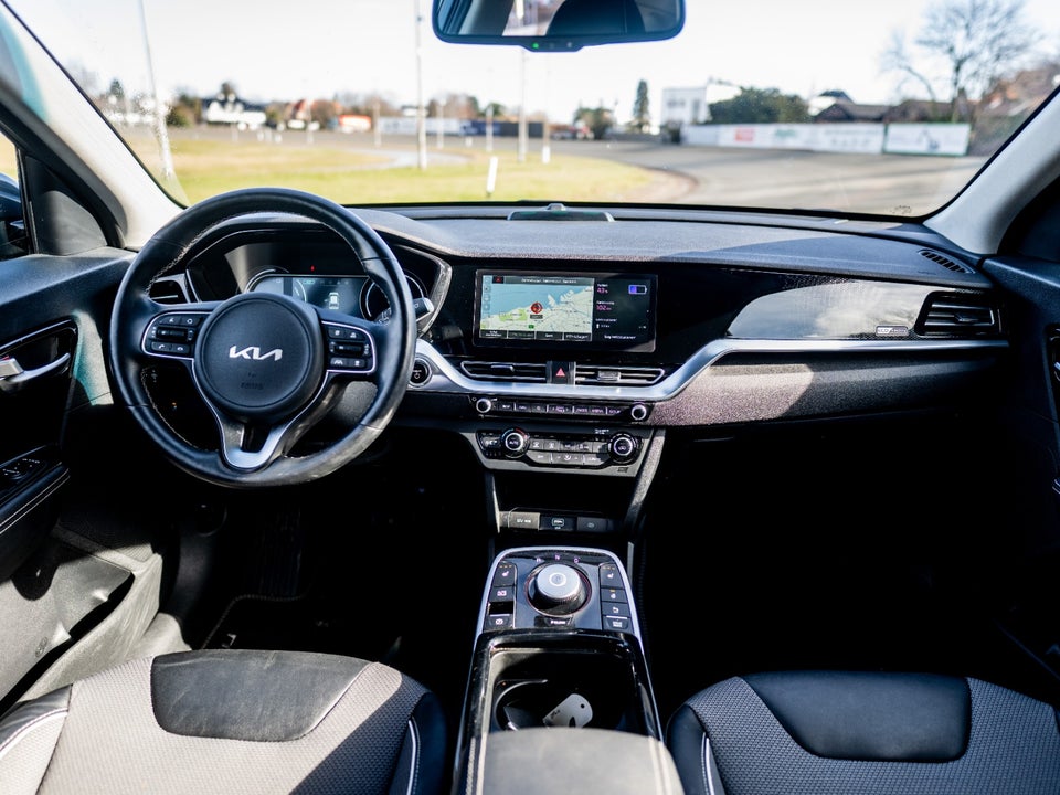 Kia Niro 64 EV Vision 5d