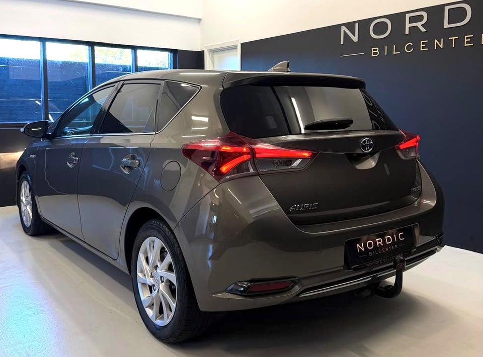 Toyota Auris 1,8 Hybrid H2 Comfort CVT 5d