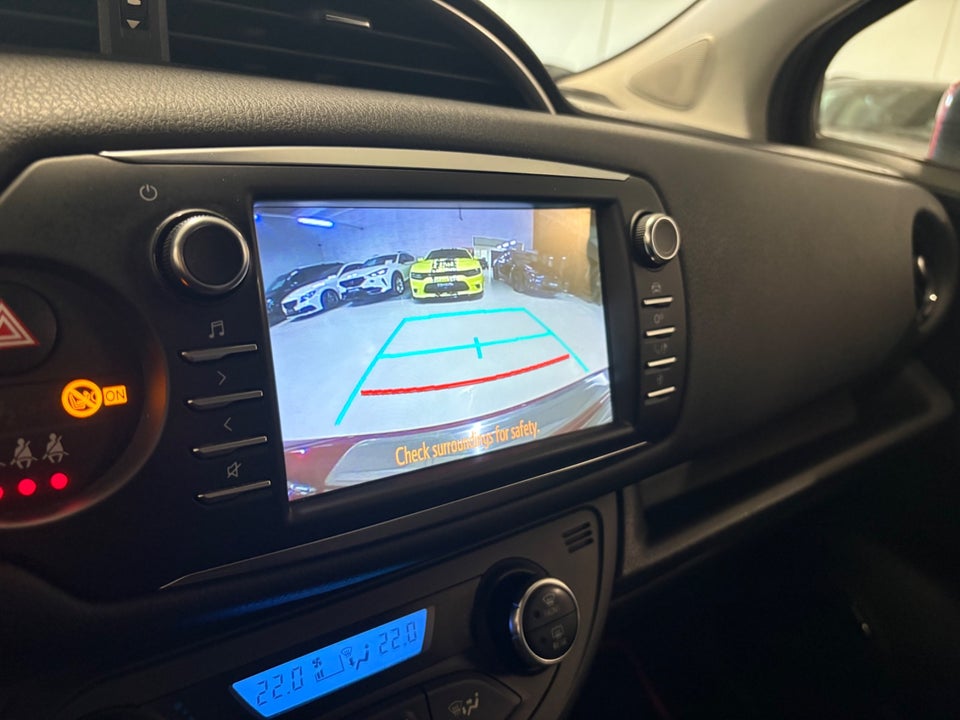 Toyota Yaris 1,5 Hybrid H1 e-CVT 5d