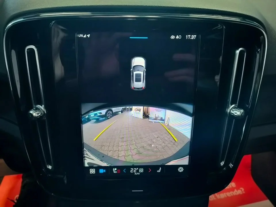 Volvo XC40 P6 ReCharge Core 5d