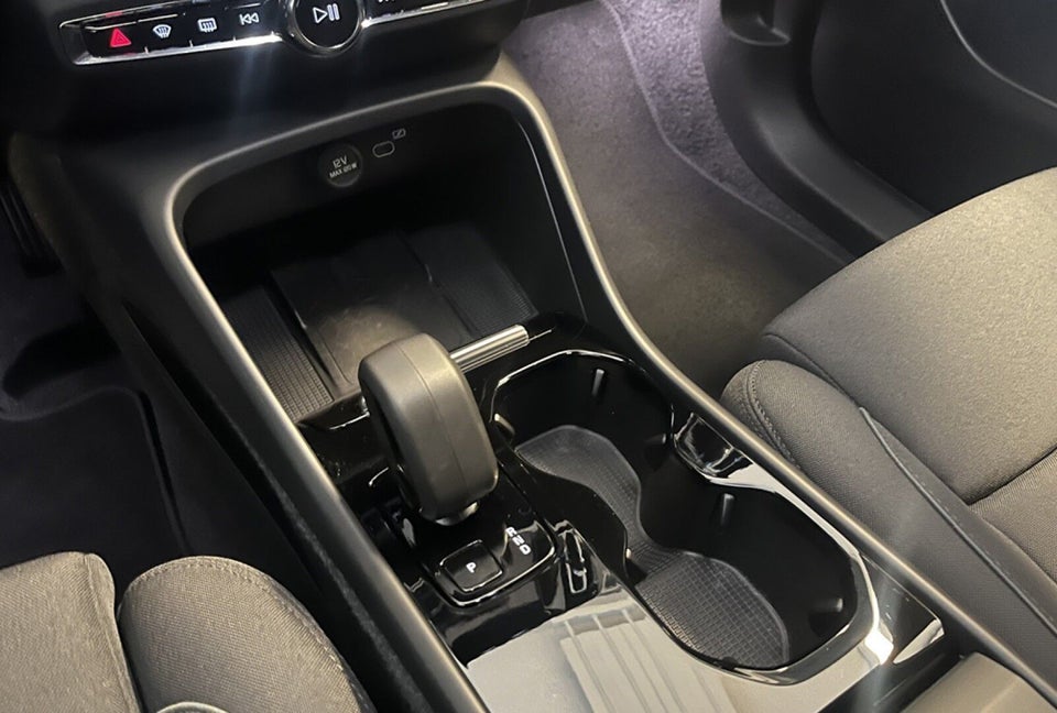 Volvo XC40 ReCharge Extended Range Plus 5d