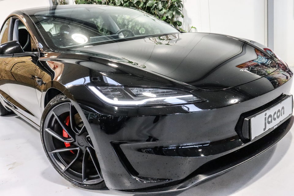 Tesla Model 3 Performance AWD 4d