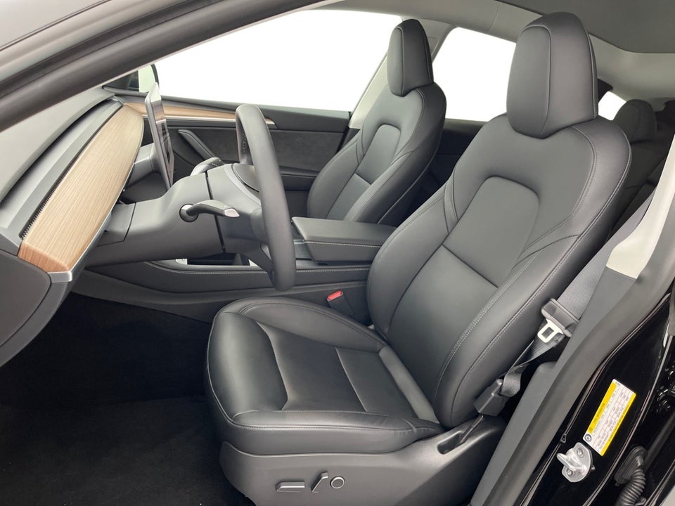 Tesla Model Y RWD 5d