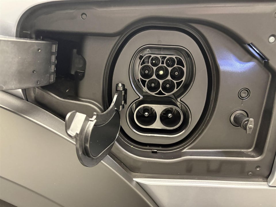 Lexus RZ300e Executive 5d