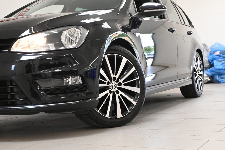 VW Golf VII 1,4 TSi 150 R-line Variant DSG BMT 5d