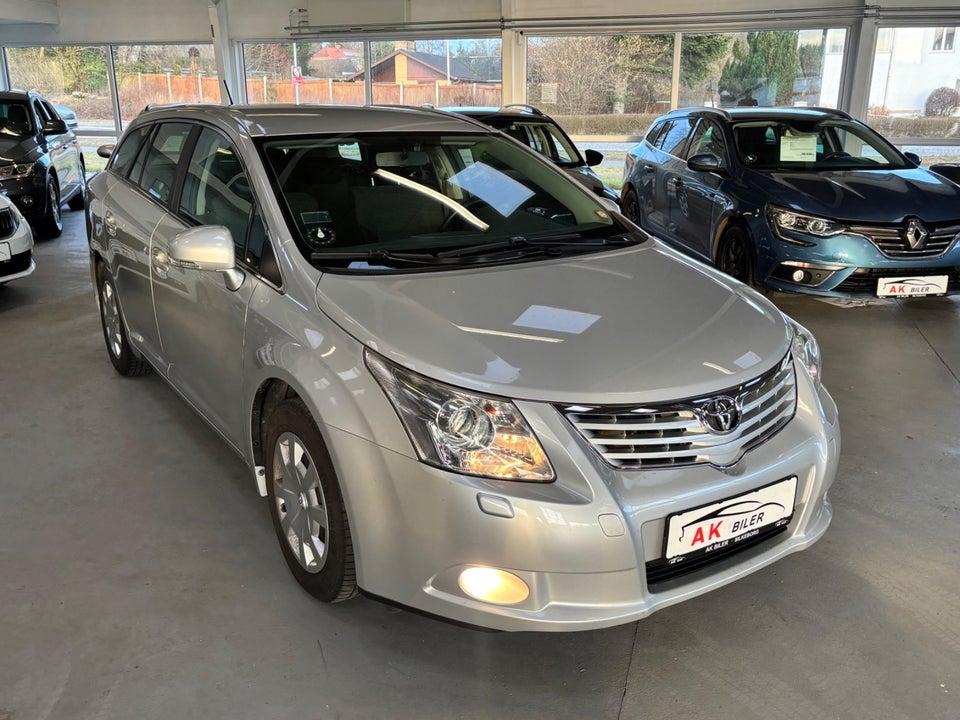 Toyota Avensis 2,0 D-4D T2 stc. 5d