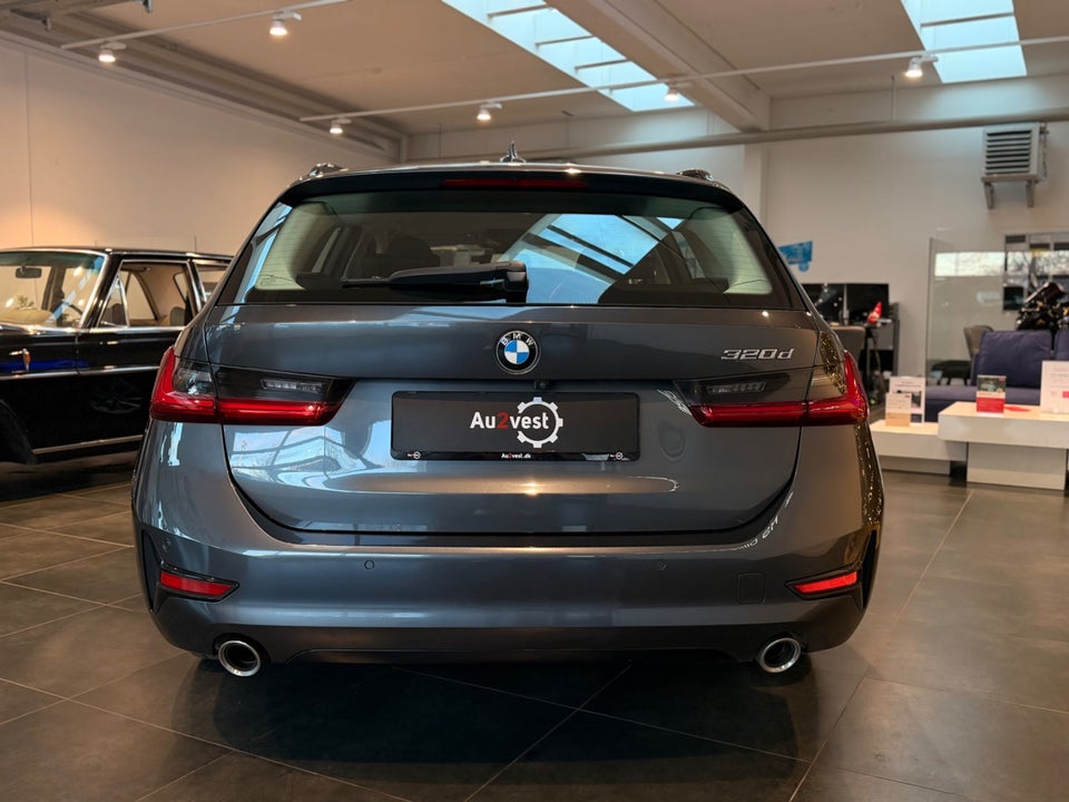 BMW 320d 2,0 Touring Sport Line aut. 5d