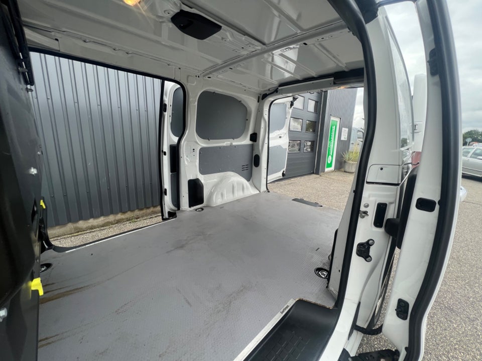 Citroën Jumpy 2,0 BlueHDi 122 L2 MasterLine EAT8