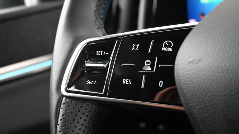 Renault Megane E-Tech 60 Iconic 5d