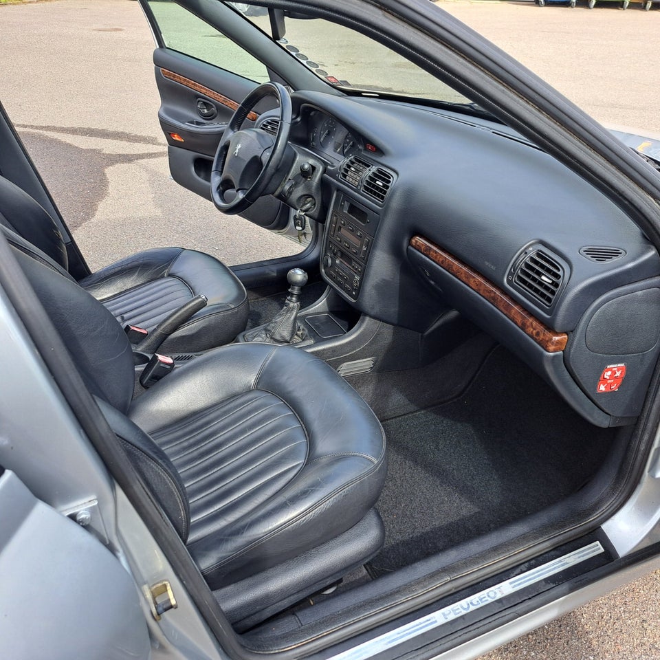 Peugeot 406 2,2 TS4 4d