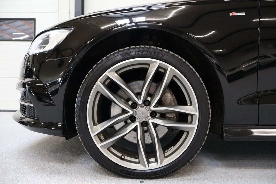 Audi A6 3,0 TDi 218 S-line Avant S-tr. 5d