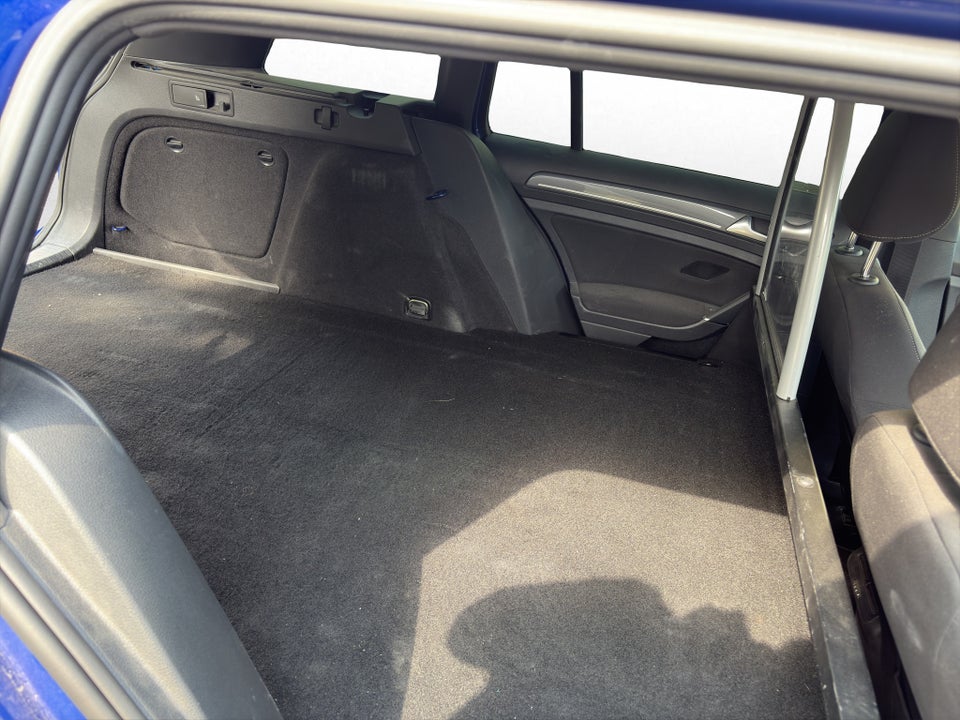 VW Golf VII 1,5 TSi 150 R-line DSG Van 5d