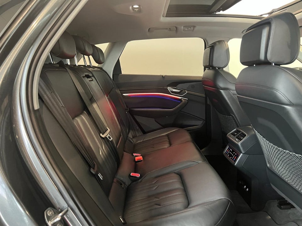 Audi e-tron 55 S-line quattro 5d