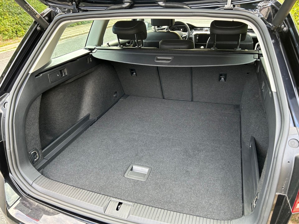 VW Passat 1,5 TSi 150 Elegance Variant DSG 5d