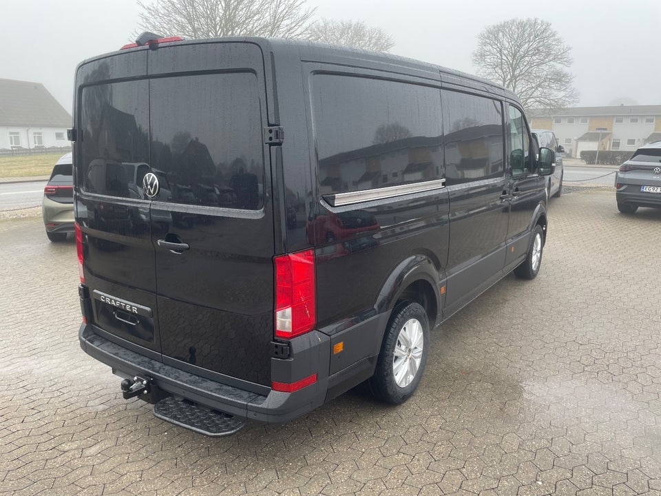 VW Crafter 35 2,0 TDi 177 Comfort Kassevogn L3H2 aut.
