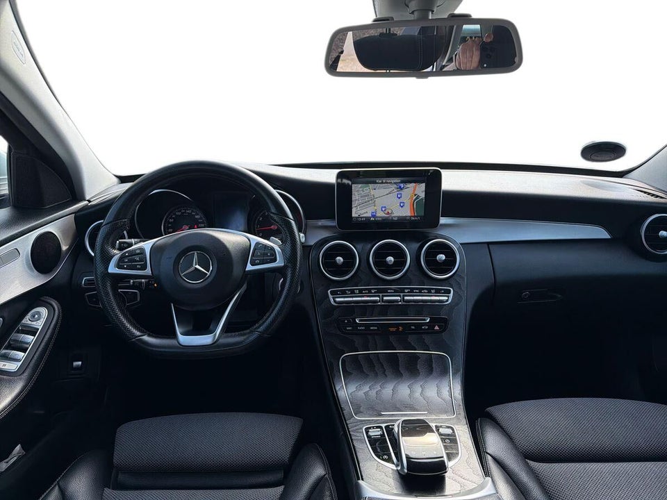 Mercedes C200 2,0 AMG Line stc. aut. 5d
