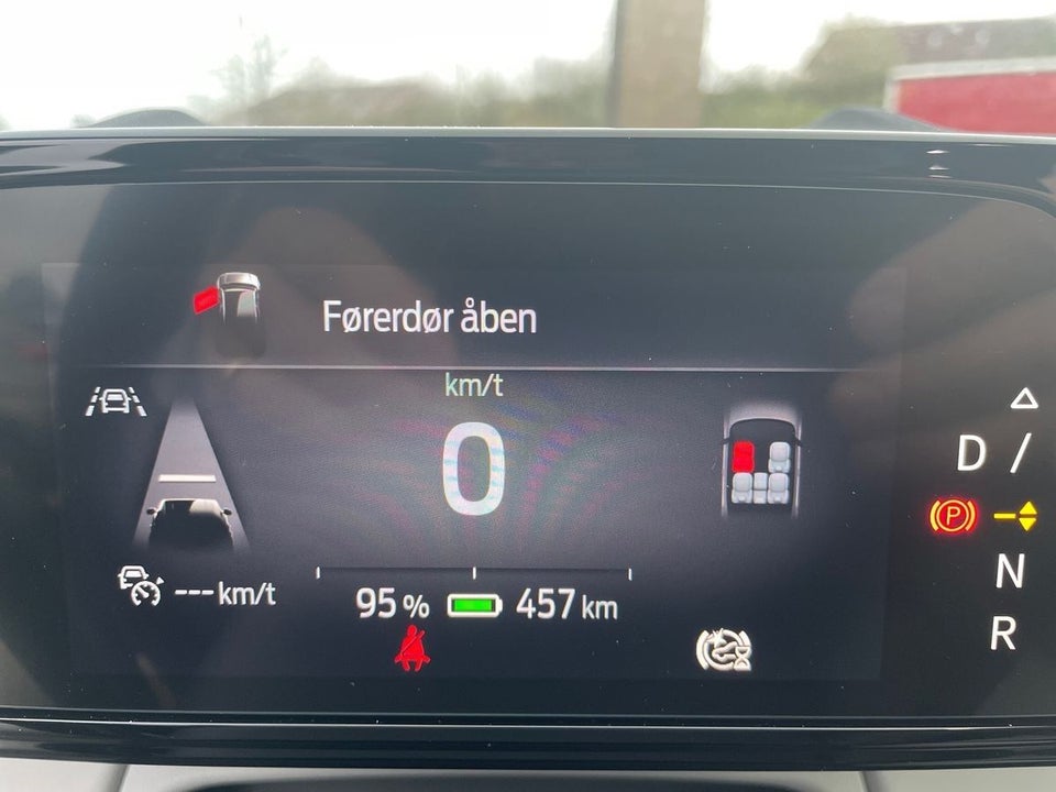 Ford Capri 77 Premium Extended Range 5d