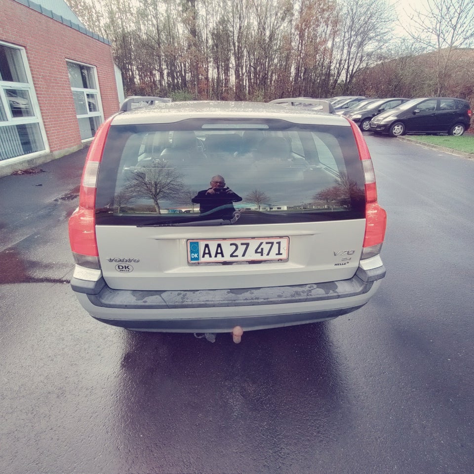 Volvo V70 2,4 170 5d