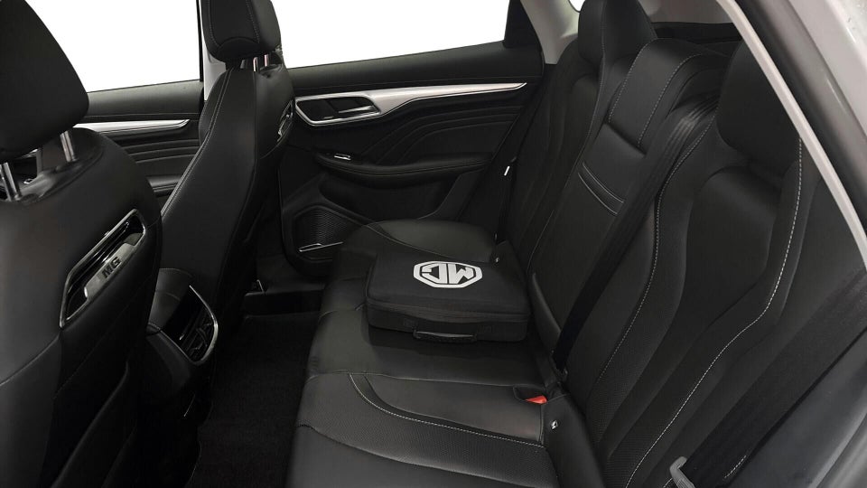 MG Marvel R Performance 5d