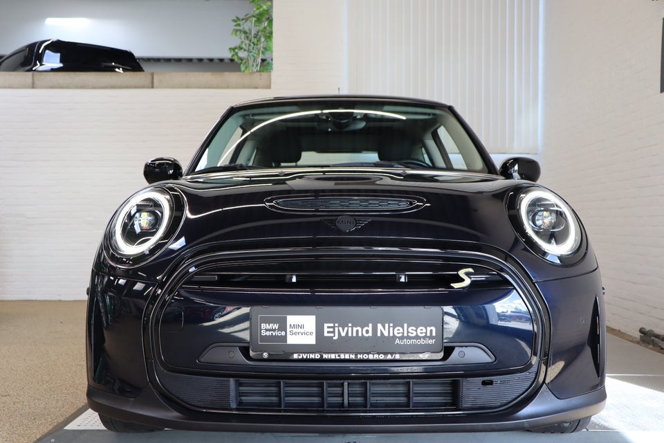 MINI Cooper SE Camden Edition 3d