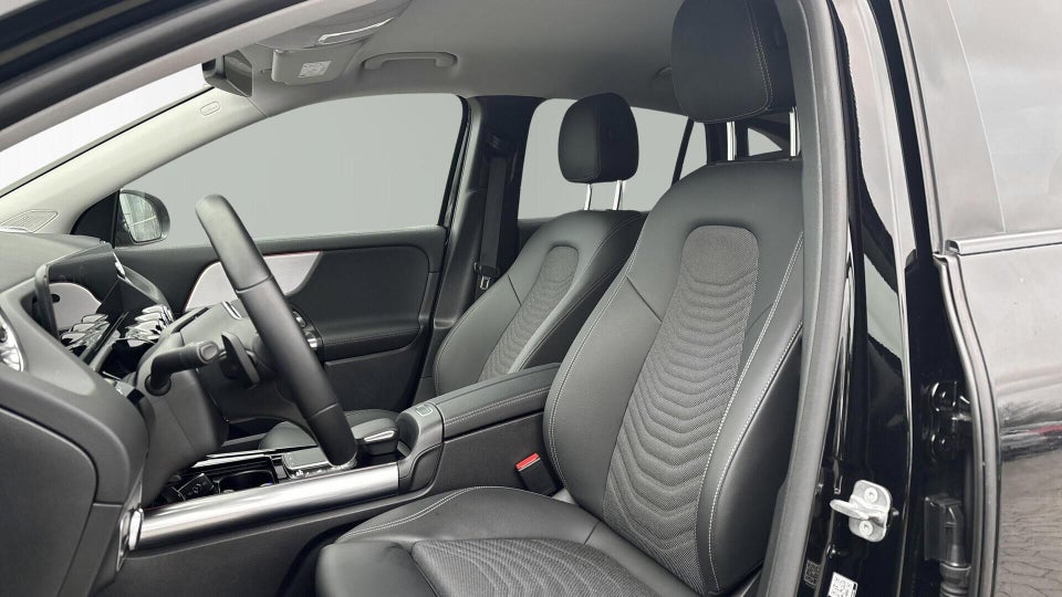 Mercedes EQA250 Progressive 5d