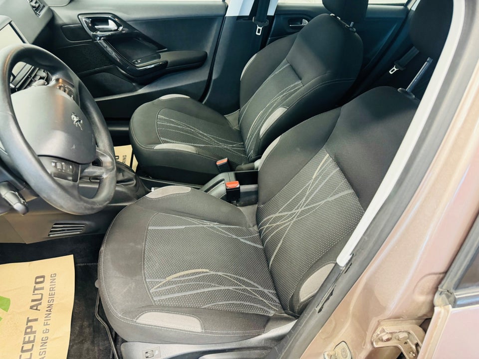 Peugeot 208 1,2 VTi Active 5d