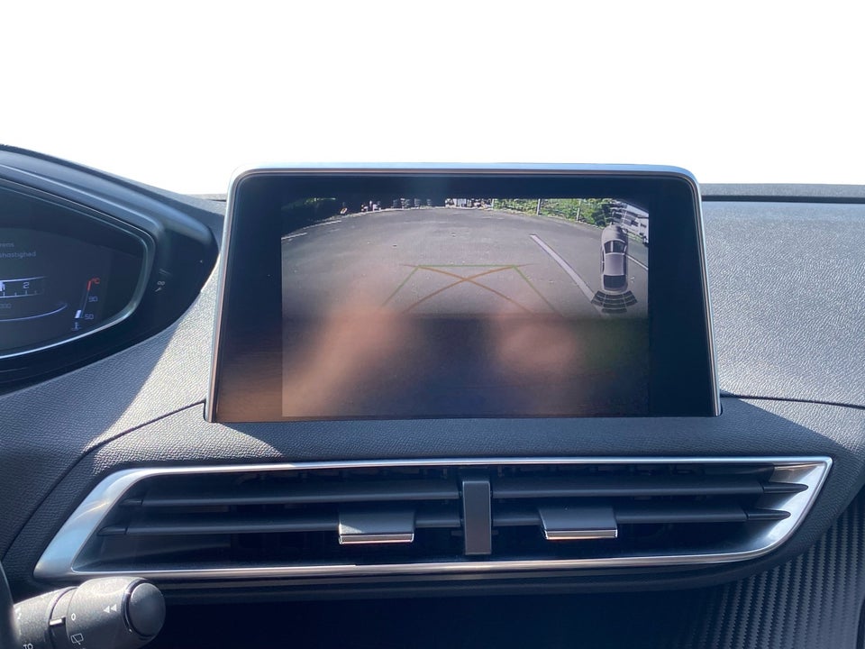 Peugeot 3008 1,2 e-THP 130 Active 5d