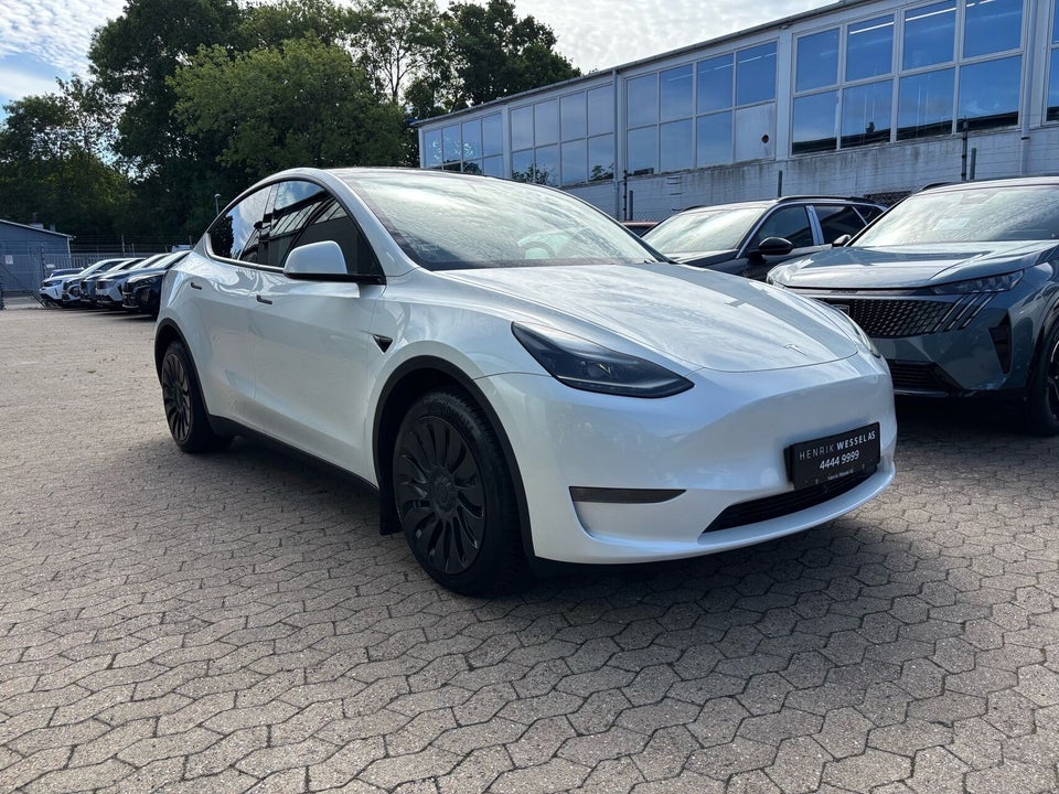 Tesla Model Y Long Range AWD 5d