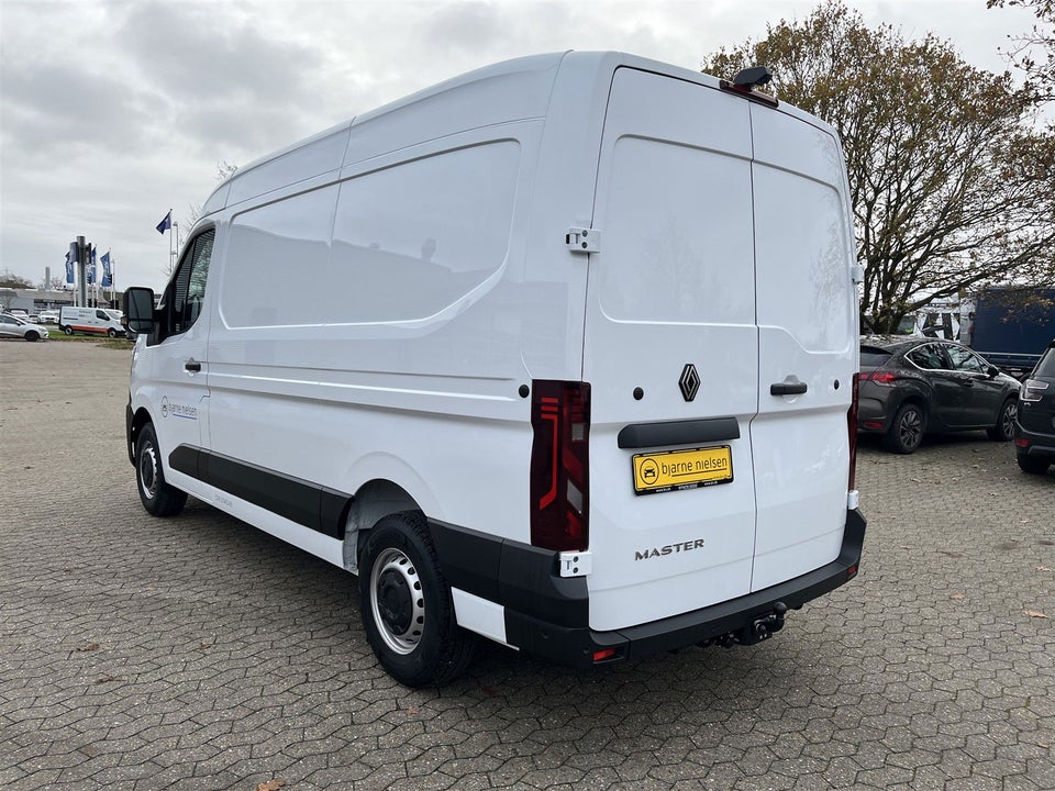 Renault Master V T33 2,0 dCi 130 L2H2 Kassevogn Tekno