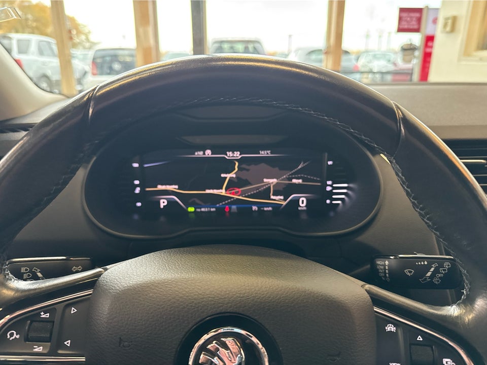 Skoda Octavia 2,0 TDi 150 Business Line+ Celebration Combi DSG 5d