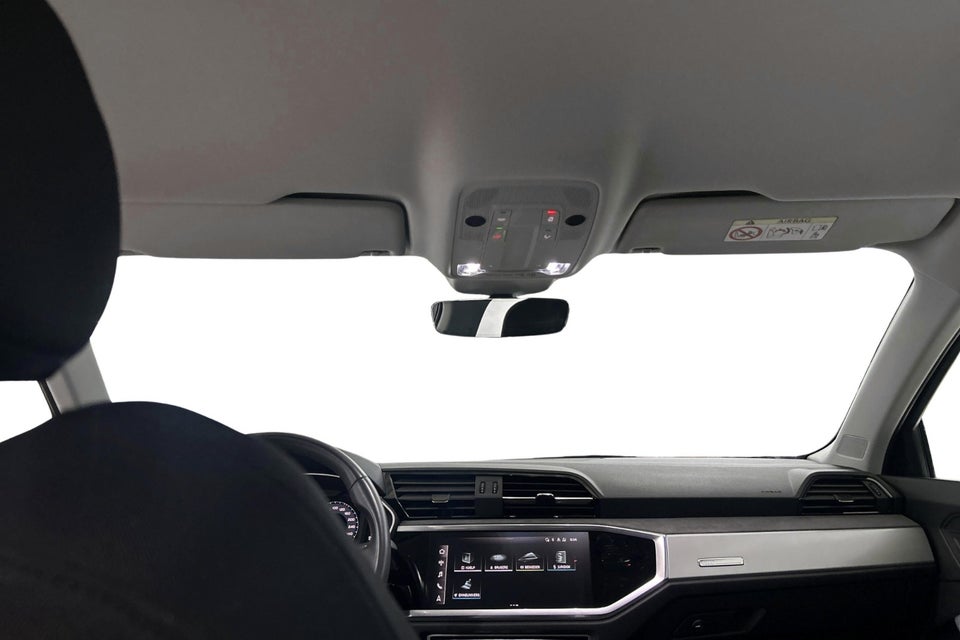 Audi Q3 45 TFSi e Attitude plus S-tr. 5d