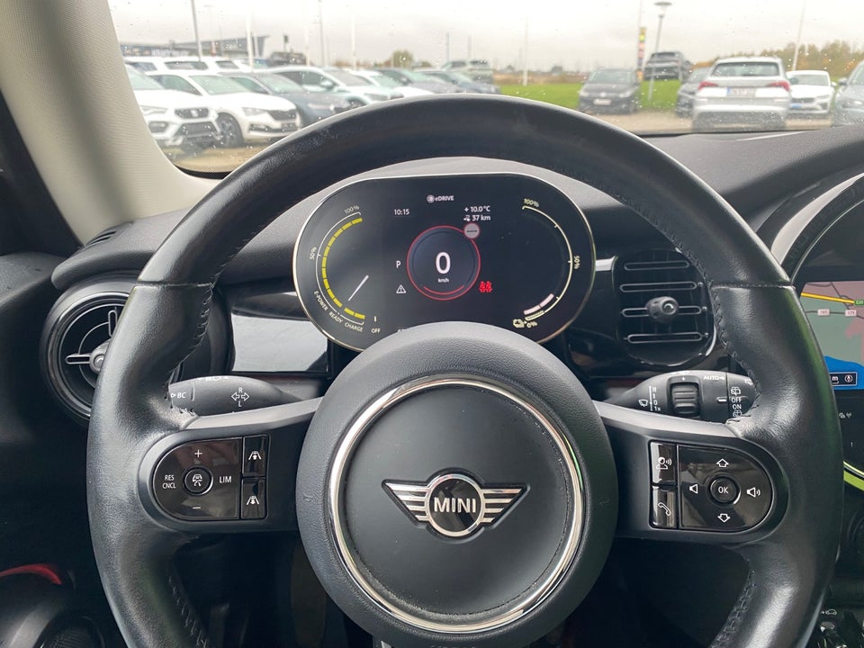 MINI Cooper SE Classic Trim 3d