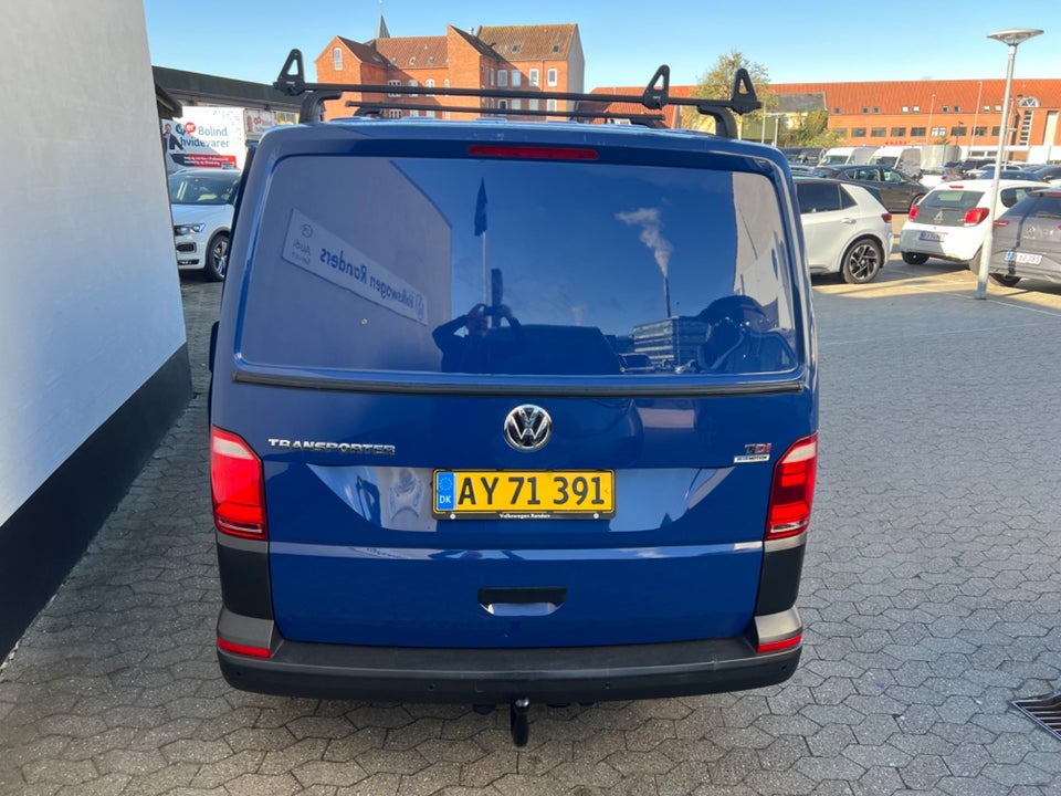 VW Transporter 2,0 TDi 180 Kassevogn lang