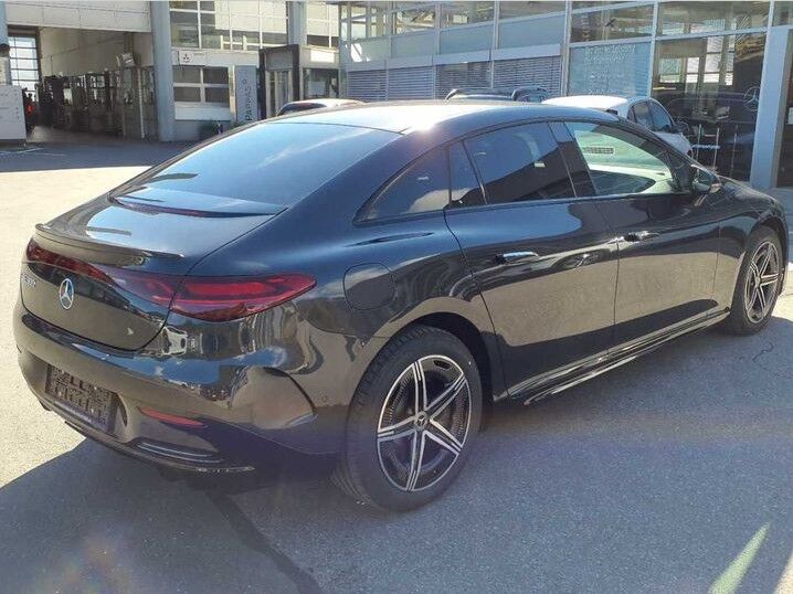 Mercedes EQE300 AMG Line 4d