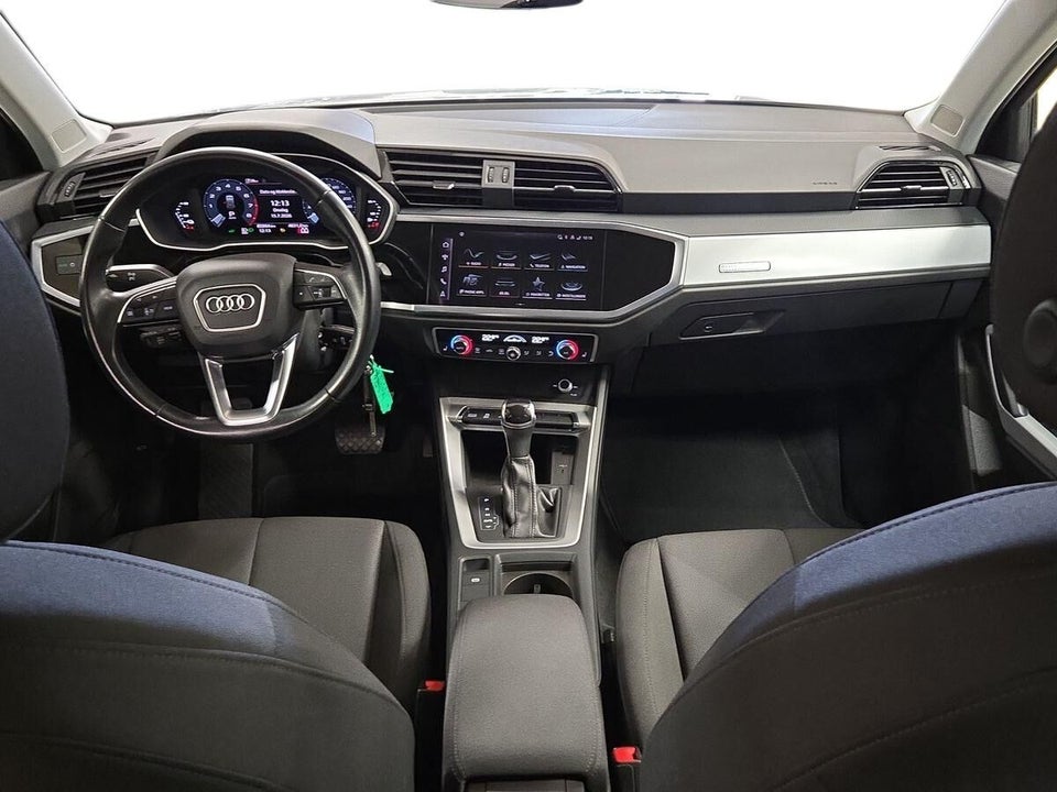 Audi Q3 45 TFSi e Attitude plus S-tr. 5d