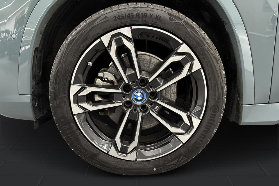 BMW iX1 xDrive30 M-Sport 5d