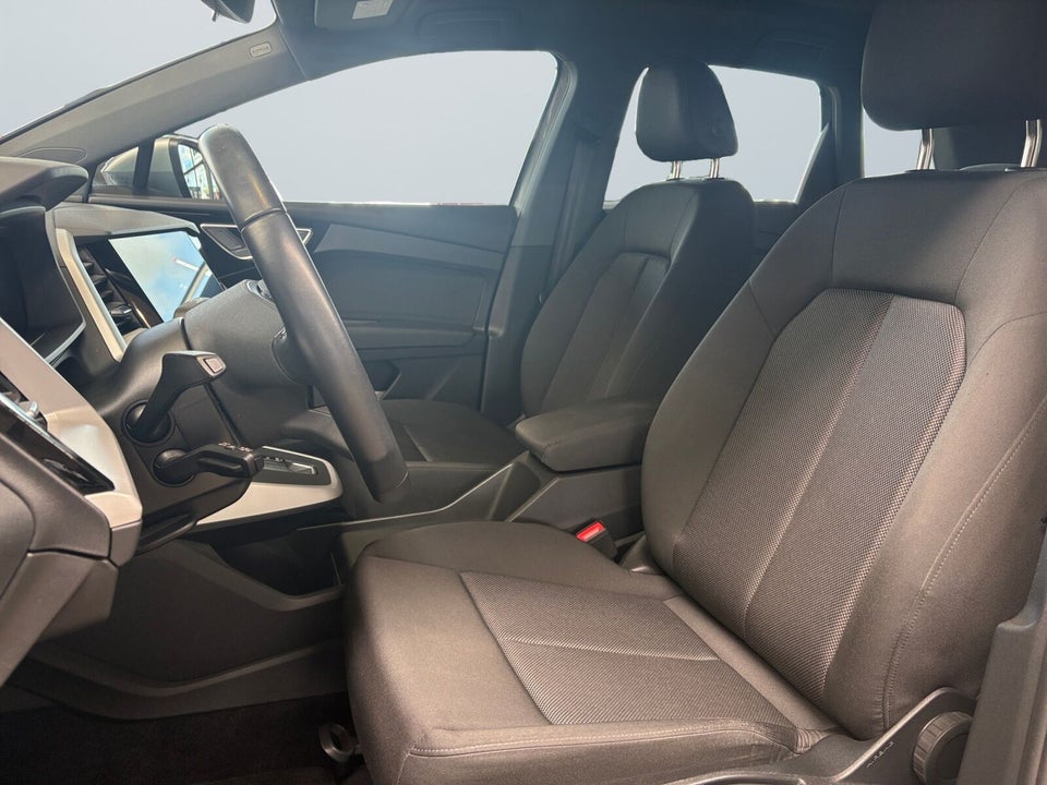 Audi Q4 e-tron 35  5d