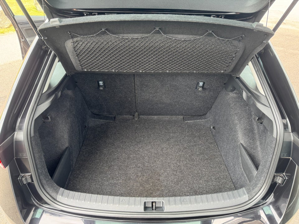 Skoda Scala 1,0 TSi 110 Dynamic DSG 5d